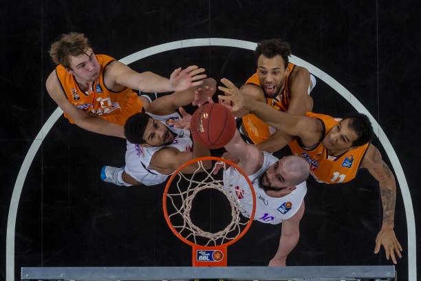 国足的表现 国足的表现